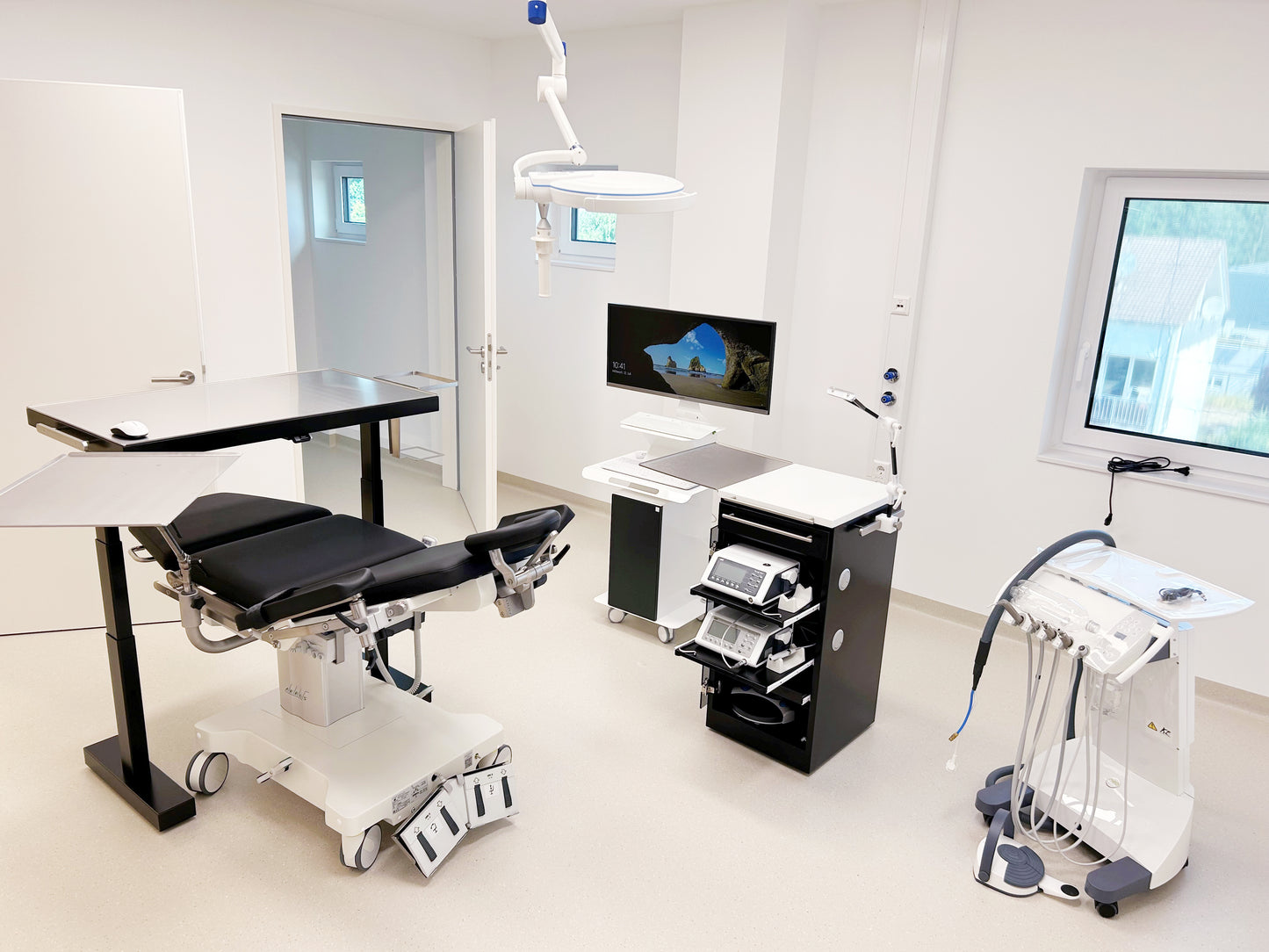 Mobile Side Table | Mobile Dentists Table | carts for dentists